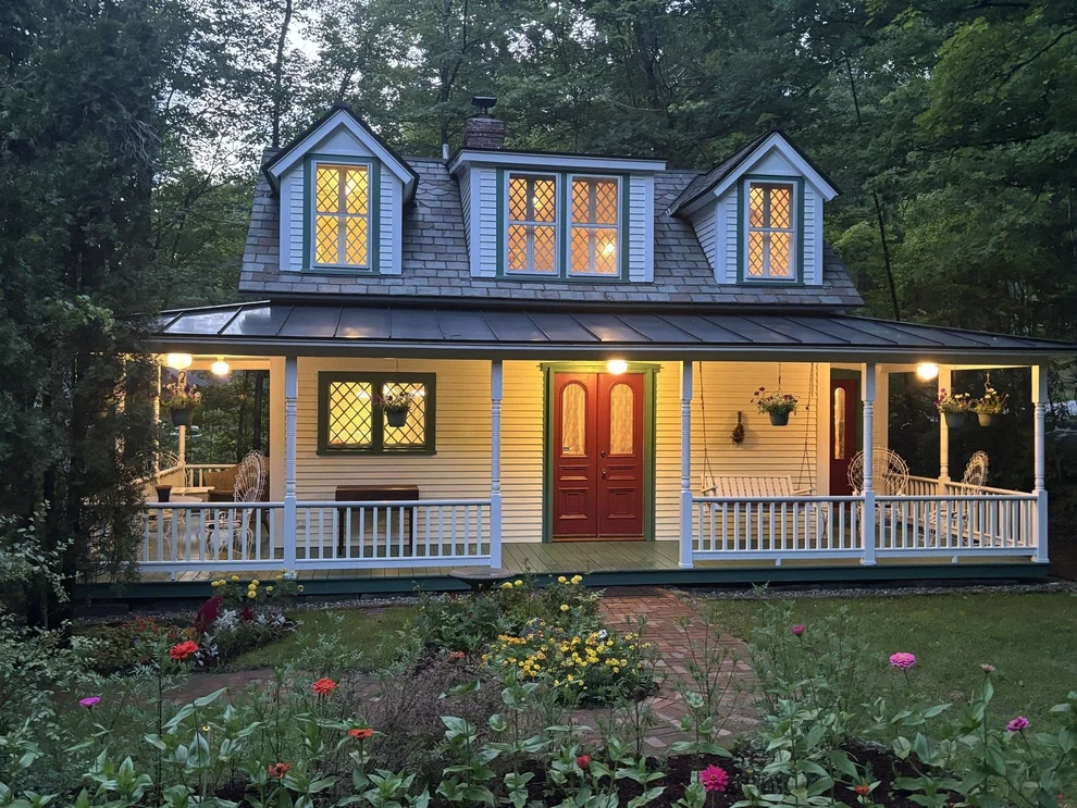 Unit for sale at 327 Richmond, Fitzwilliam, NH 03447