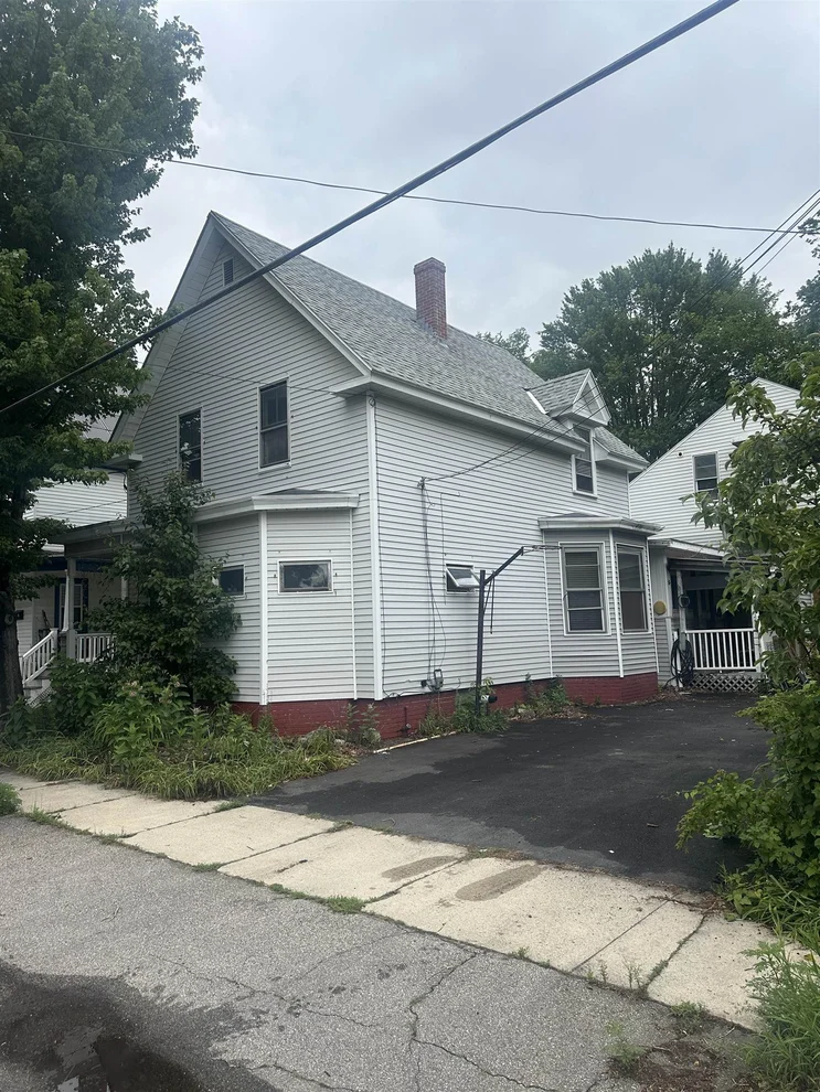 Unit for sale at 14 Silver, Rochester, NH 03867