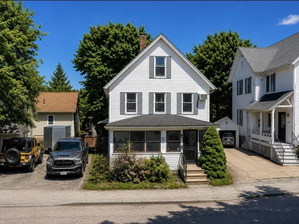 Unit for sale at 9 Pleasant, Pembroke, NH 03275