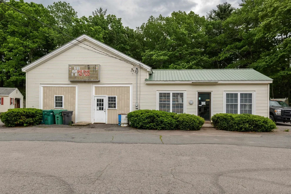 Unit for sale at 33 Haverhill, East Kingston, NH 03827