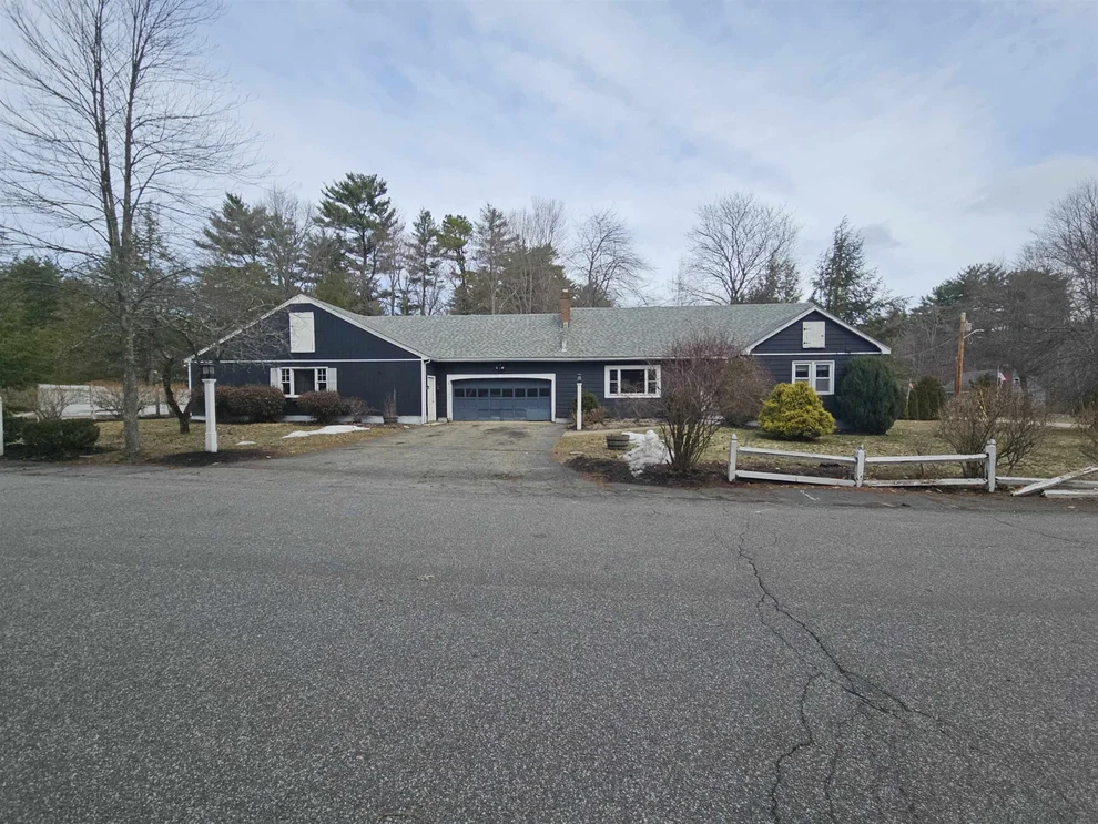 Unit for sale at 4 Fran, Plaistow, NH 03865
