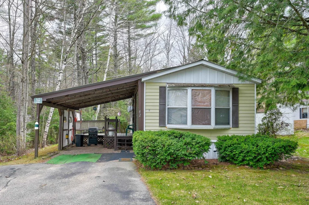 Unit for sale at 42 Fox Hill, Conway, NH 03818