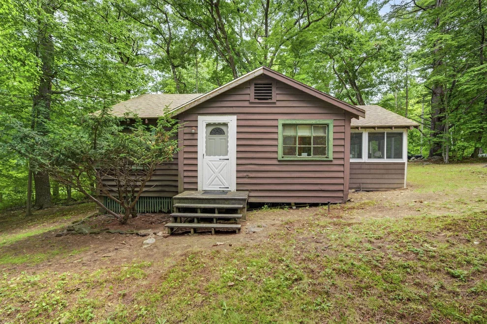 Unit for sale at 425 Narrows, Barnstead, NH 03225