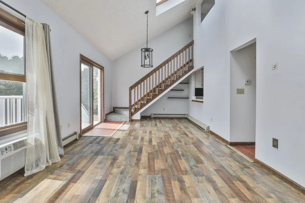 Unit for sale at 7 Corduroy, Amherst, NH 03031