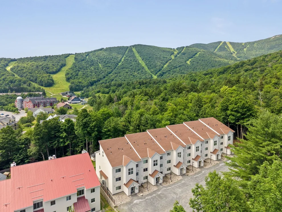 Unit for sale at 251 Mountainside, Warren, VT 05674