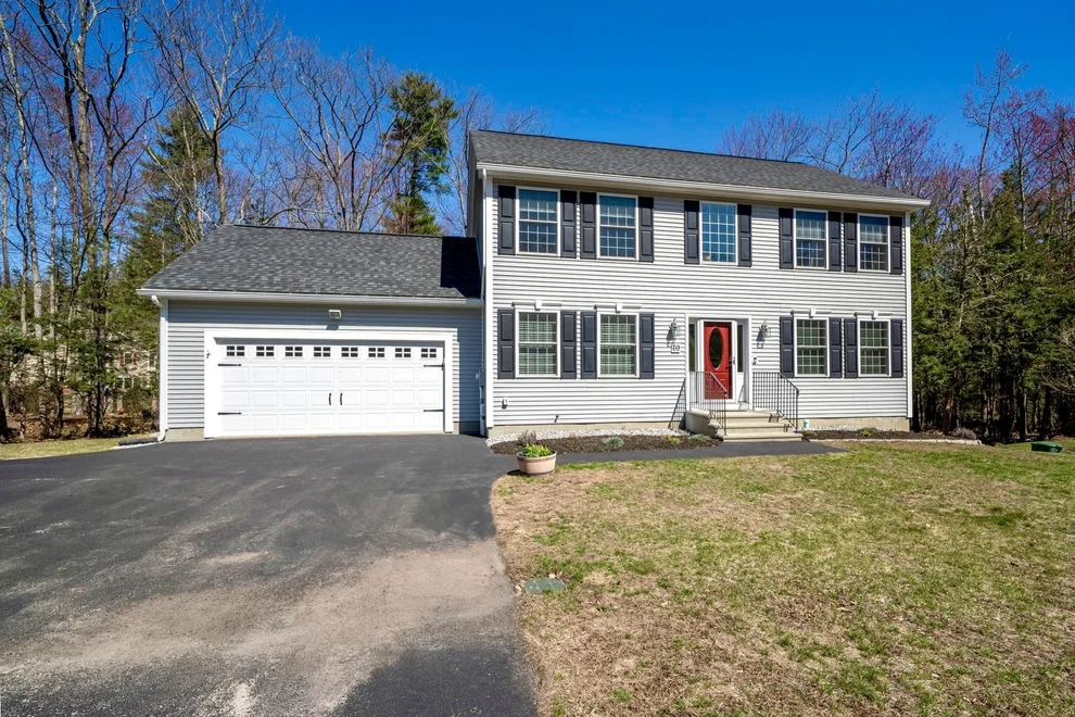 Unit for sale at 69 Falcon Ridge, Milford, NH 03055