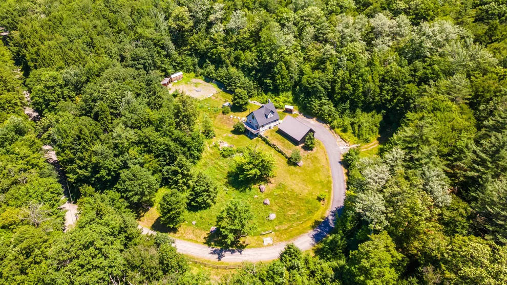 Unit for sale at 198 East Hill, Wardsboro, VT 05355