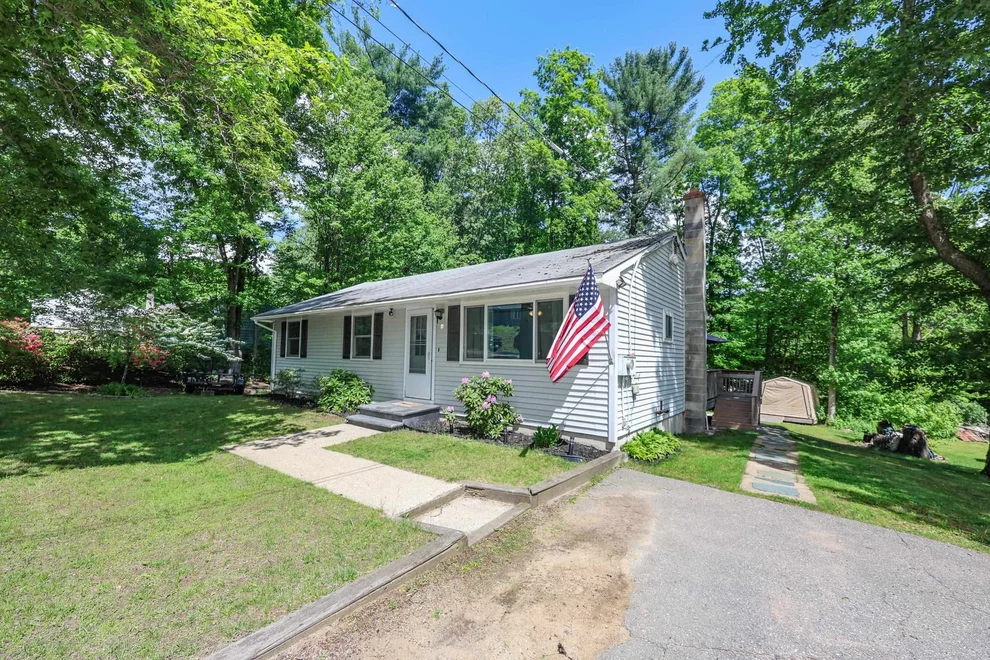 Unit for sale at 9 Sesame, Raymond, NH 03077