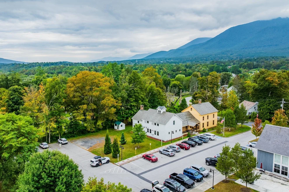 Unit for sale at 114 Cemetery, Manchester, VT 05255
