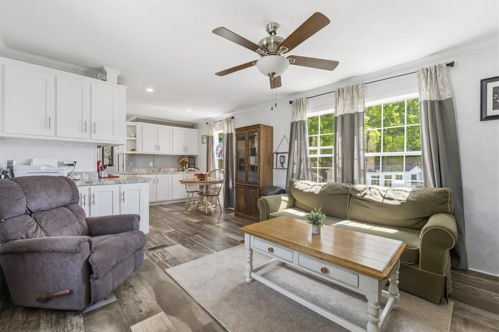 Unit for sale at 11 Daisy, Pittsfield, NH 03263