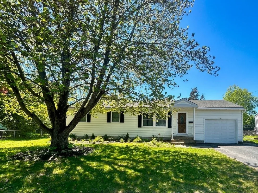 Unit for sale at 23 Forest, South Burlington, VT 05403