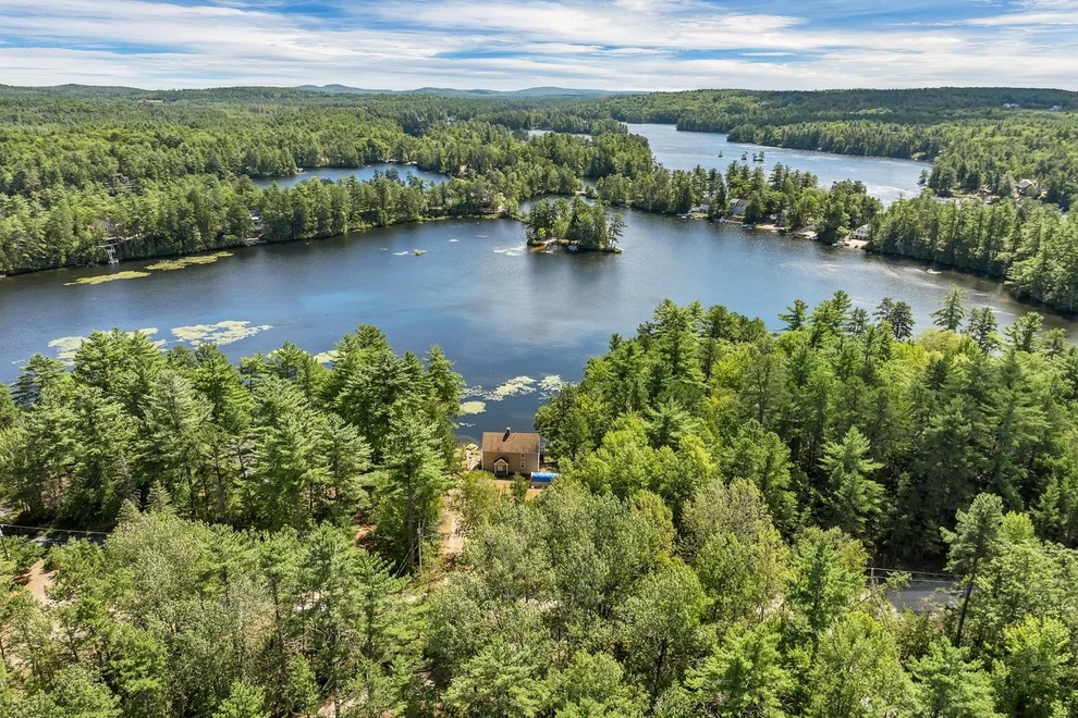 Unit for sale at 322 Concord, Wakefield, NH 03830