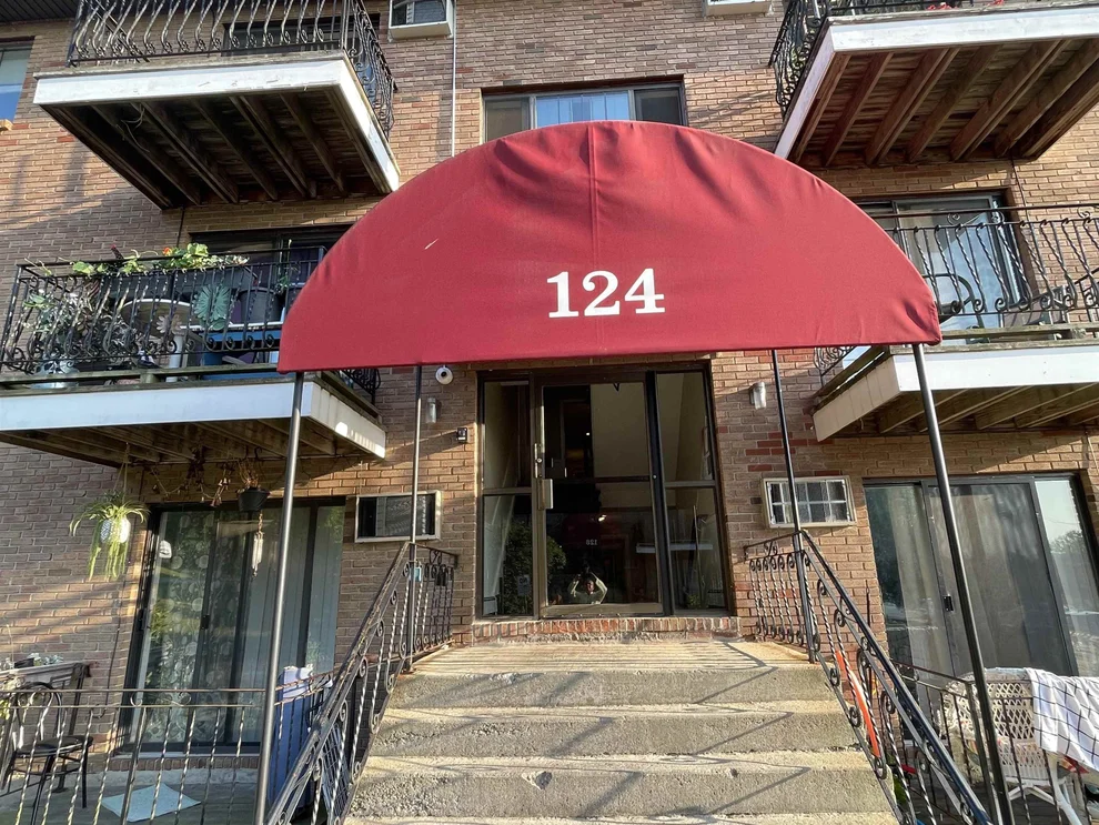 Unit for sale at 124 Mammoth, Hooksett, NH 03106