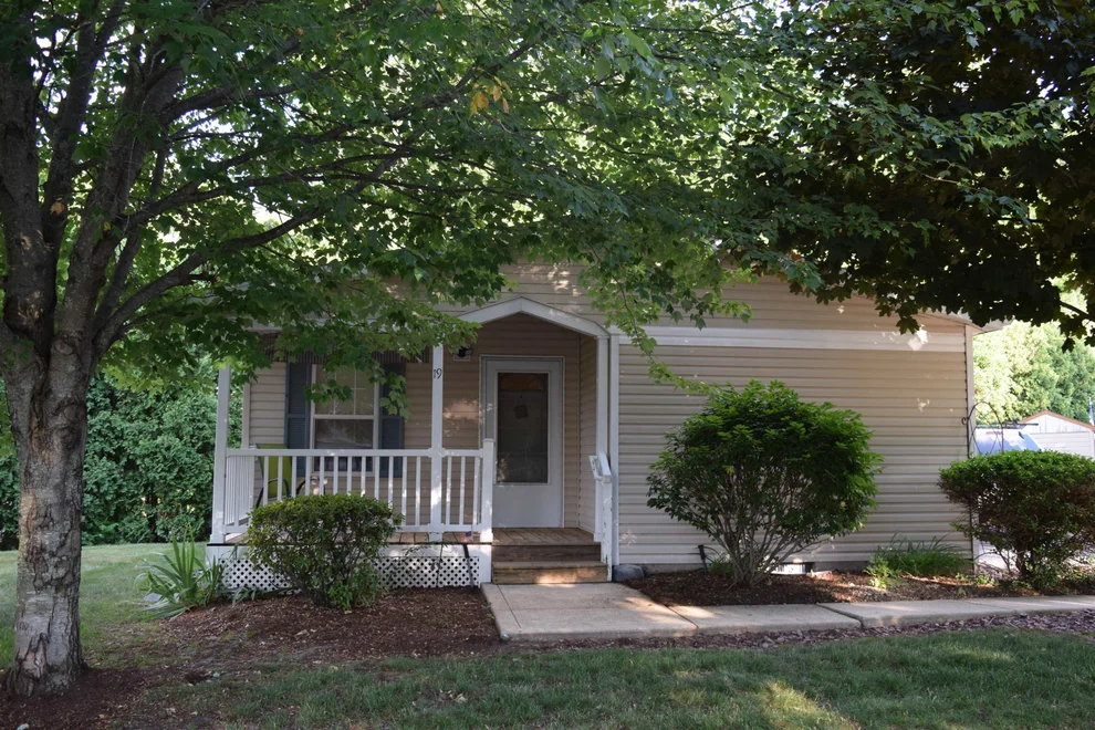 Unit for sale at 19 Harmony, Manchester, NH 03104