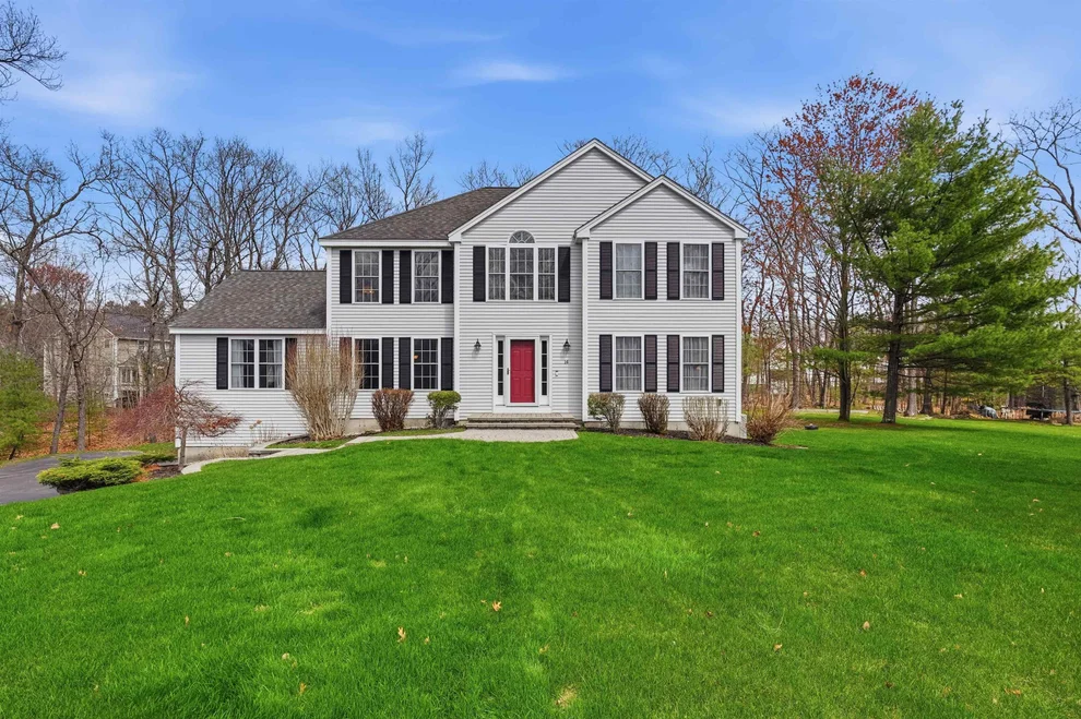 Unit for sale at 14 Buckhide, Windham, NH 03087