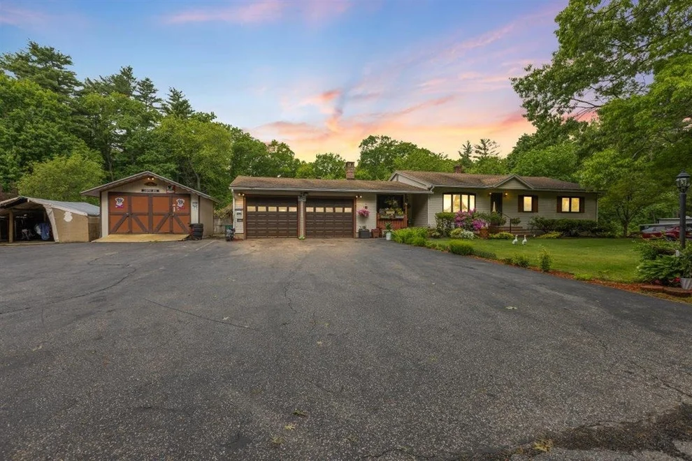 Unit for sale at 42 Brown Hill, Hampstead, NH 03826