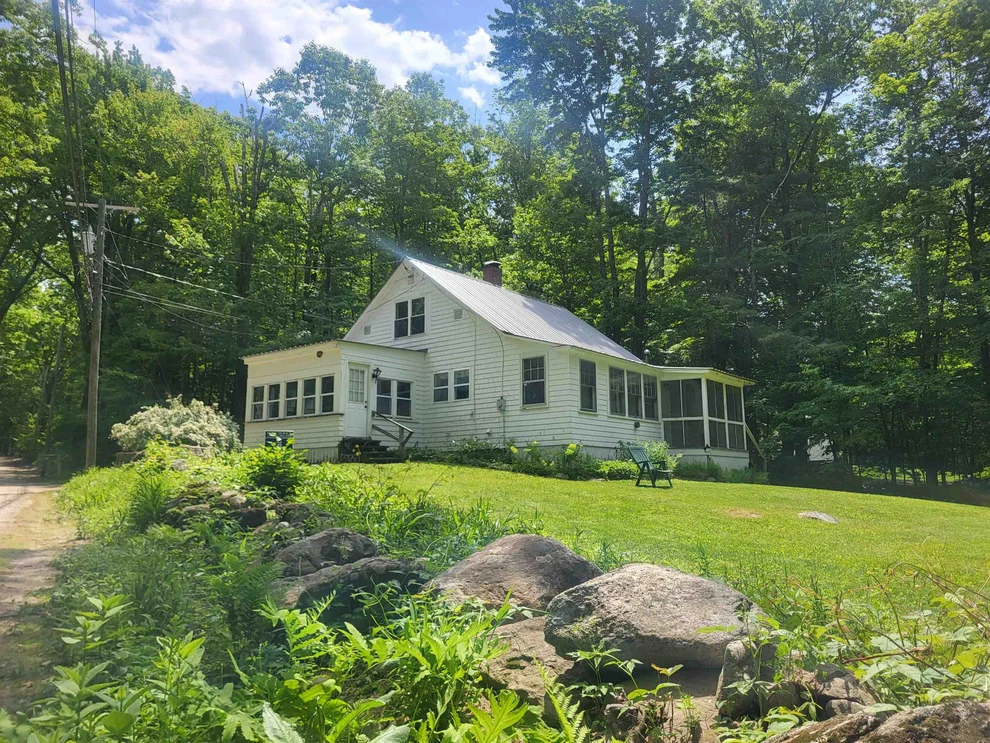 Unit for sale at 143 Martin, Weare, NH 03281