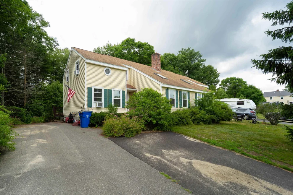 Unit for sale at 1-A Karen, Londonderry, NH 03053