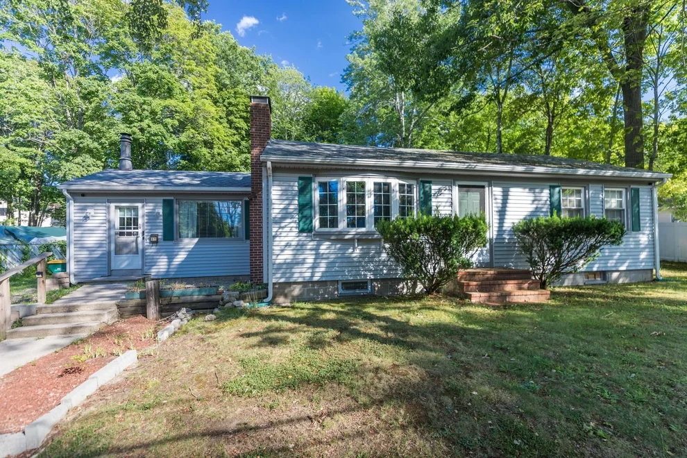 Unit for sale at 10 Howe, Rochester, NH 03867
