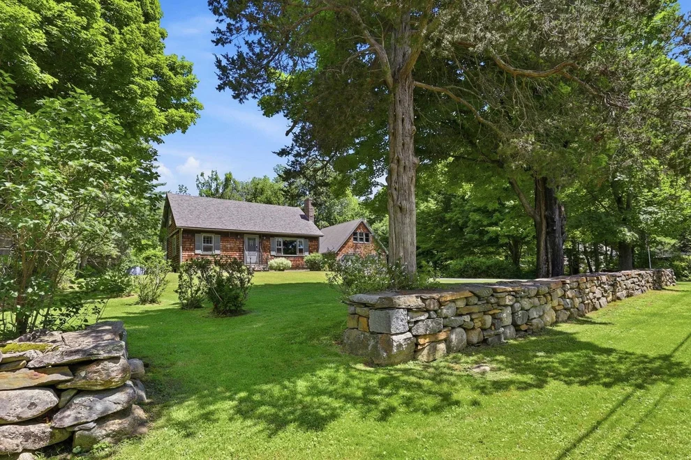 Unit for sale at 66 Green, Northwood, NH 03261