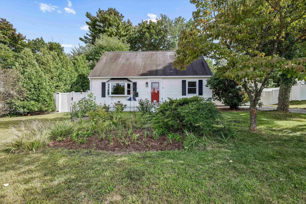 Unit for sale at 4 Cheyenne, Nashua, NH 03063