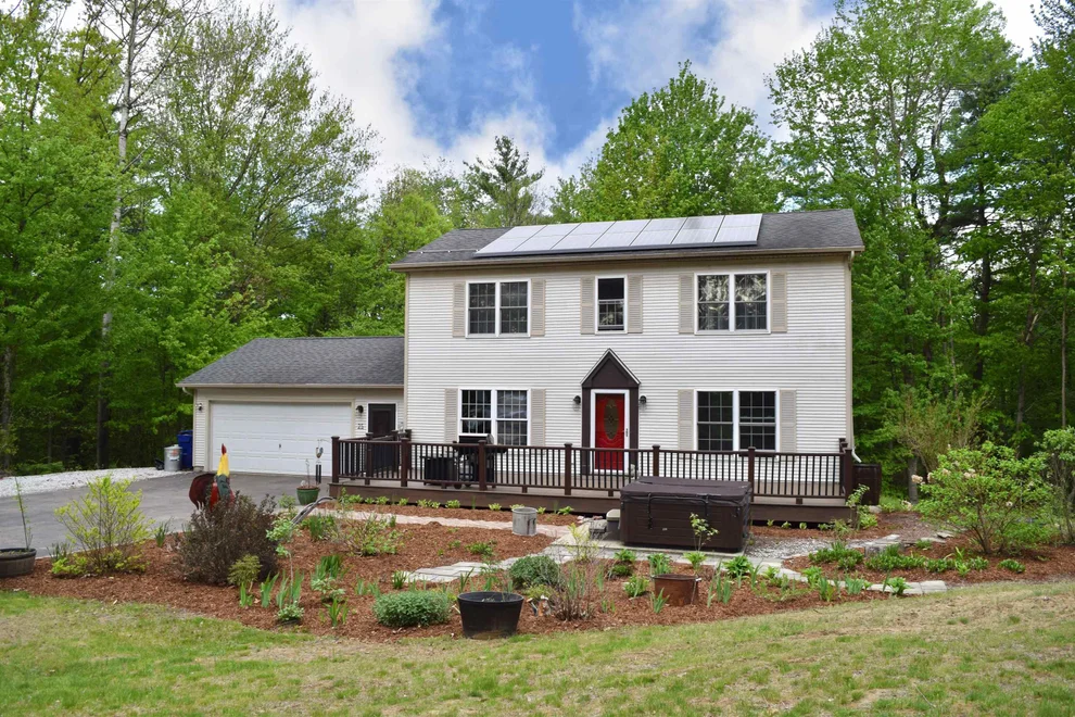 Unit for sale at 25 Pinnacle, Milton, VT 05468