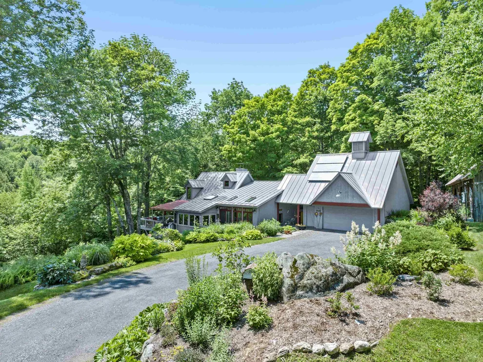 Unit for sale at 769 West Hill, Warren, VT 05674