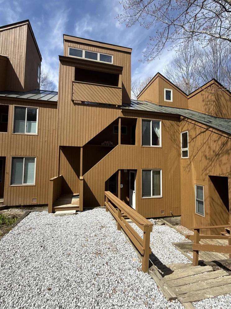 Unit for sale at 96 Sugar Run, Fayston, VT 05673