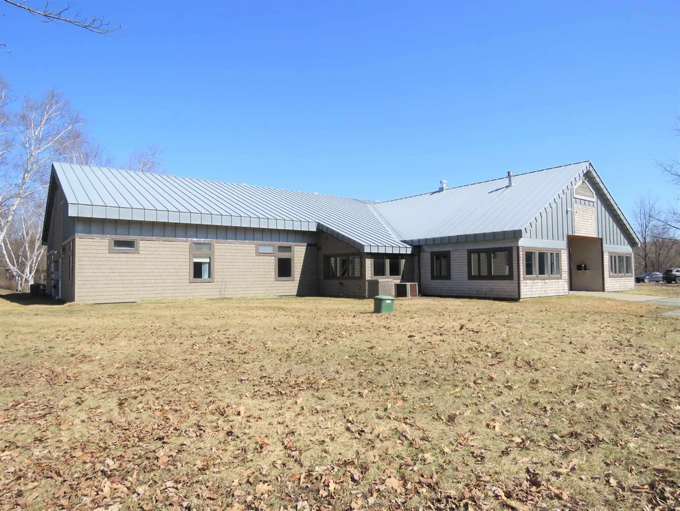 Unit for sale at 76 Lakemont, Newport City, VT 05855