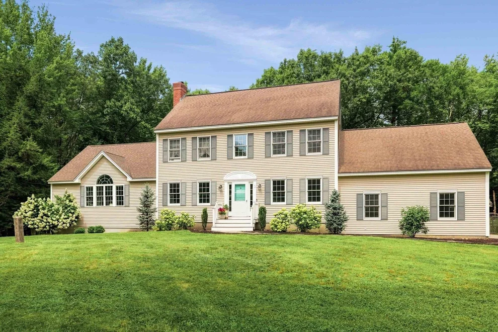 Unit for sale at 3 Mink, Brentwood, NH 03833