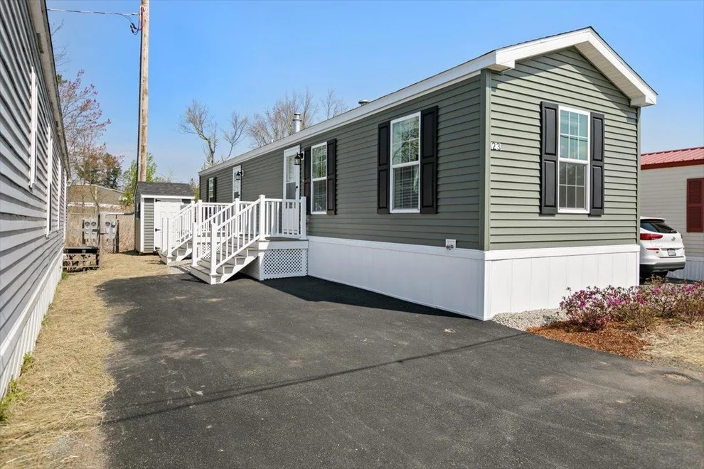 Unit for sale at 23 Brookwood, Salem, NH 03079