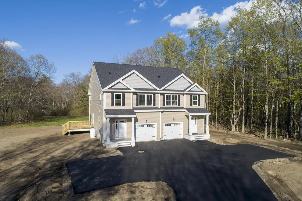 Unit for sale at 258 Wadleigh Falls, Newmarket, NH 03857