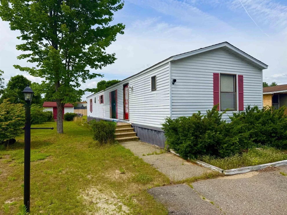 Unit for sale at 17 Day Lilly, Rochester, NH 03868