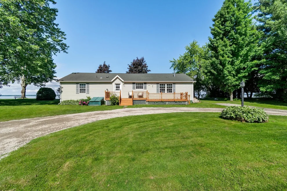 Unit for sale at 720 Country Club, Swanton, VT 05488