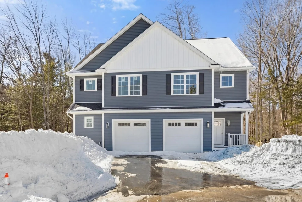 Unit for sale at 16 Porch Light, Dover, NH 03820