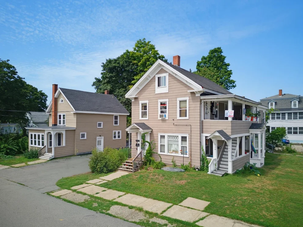 Unit for sale at 216 N Main, Rochester, NH 03867