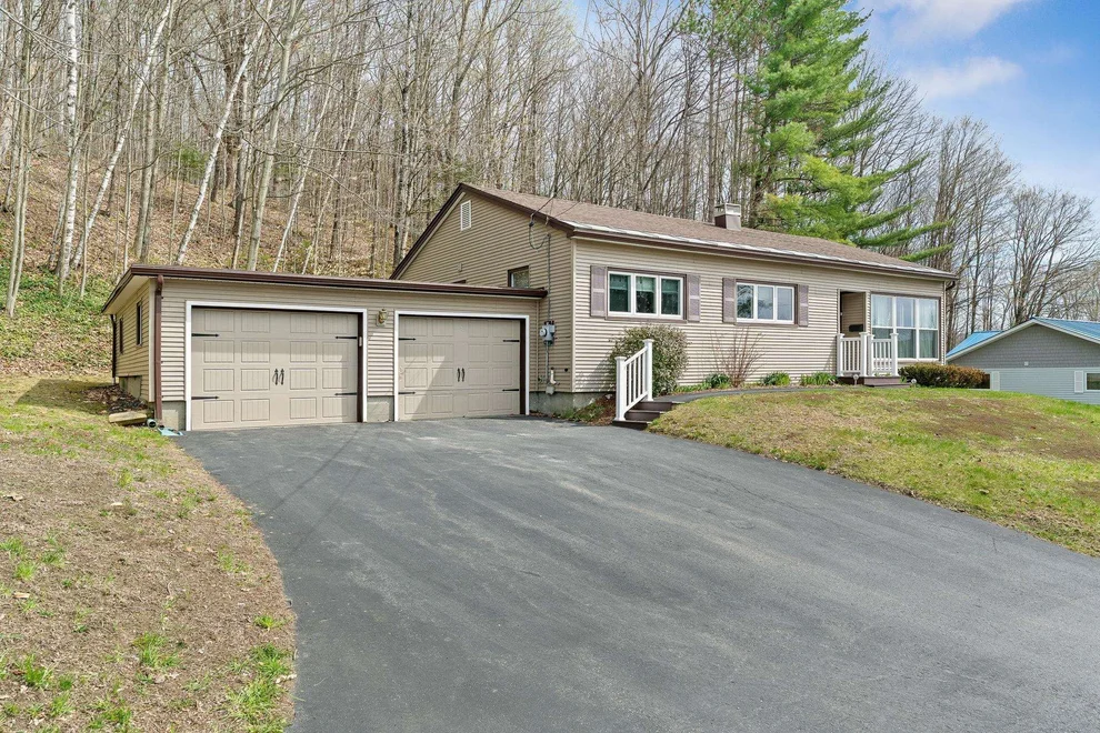 Unit for sale at 39 Maplewood, Barre City, VT 05641