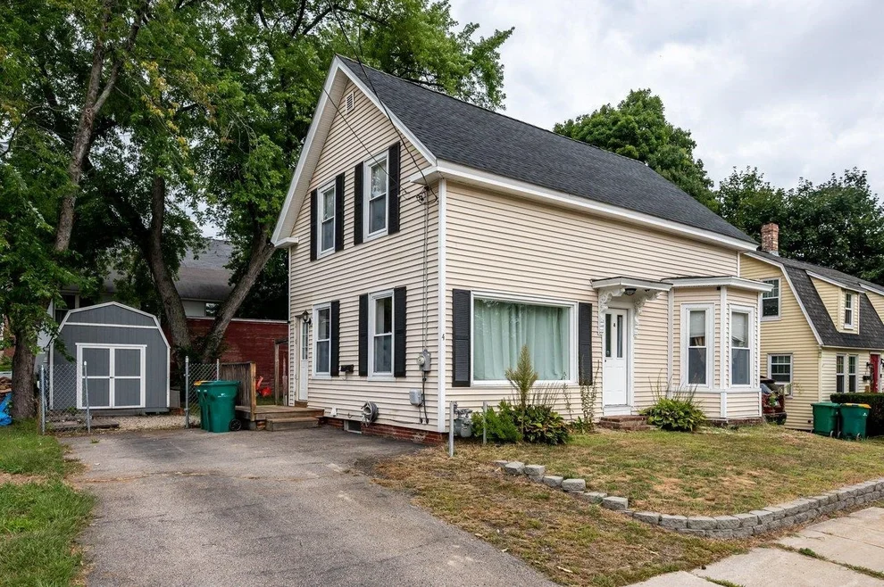 Unit for sale at 4 Cocheco, Rochester, NH 03868
