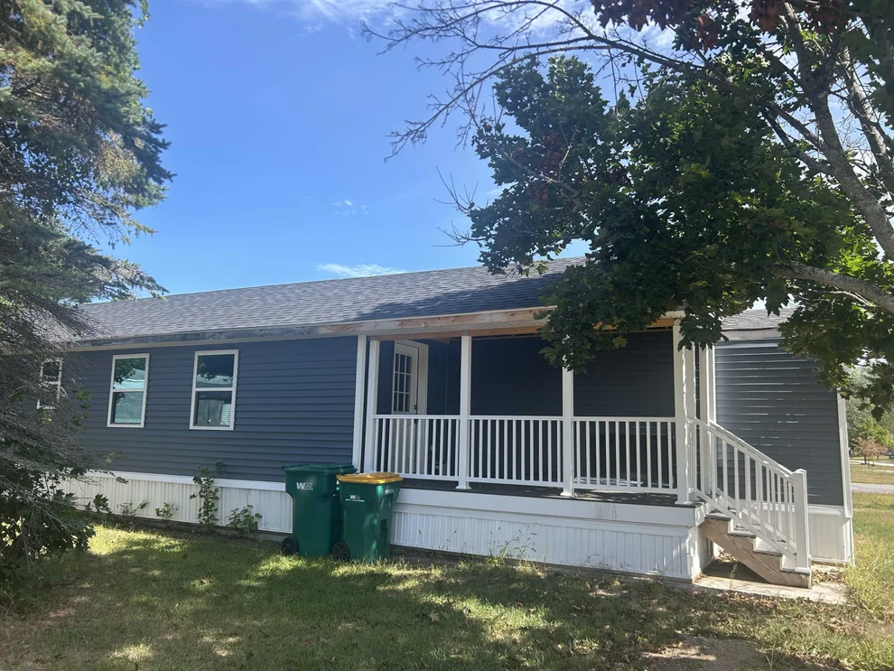 Unit for sale at 109 Daffodil Hill, Rochester, NY 93868