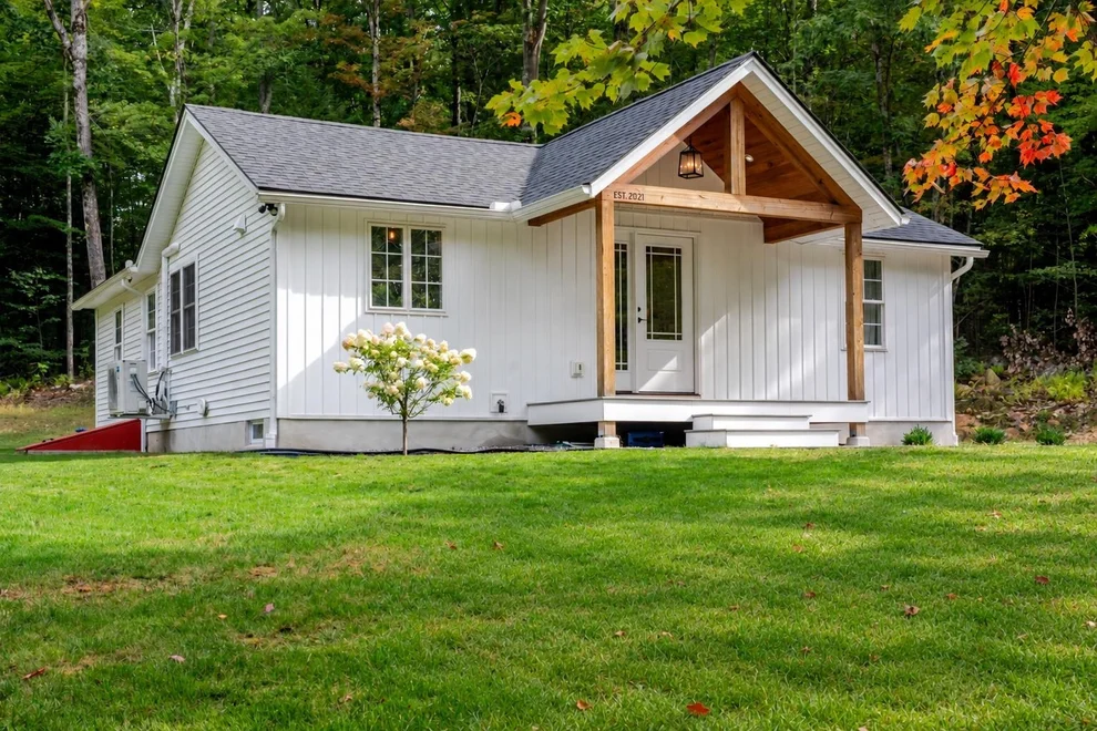 Unit for sale at 455 Turnpike, Sharon, NH 03452