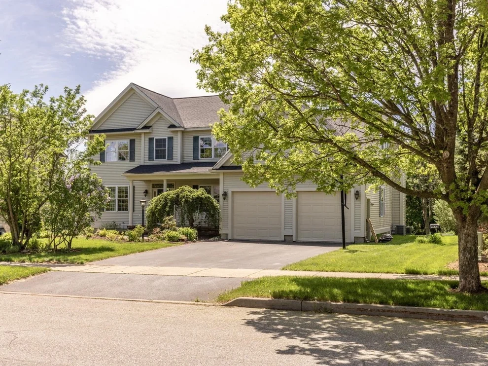 Unit for sale at 187 Four Sisters, South Burlington, VT 05403