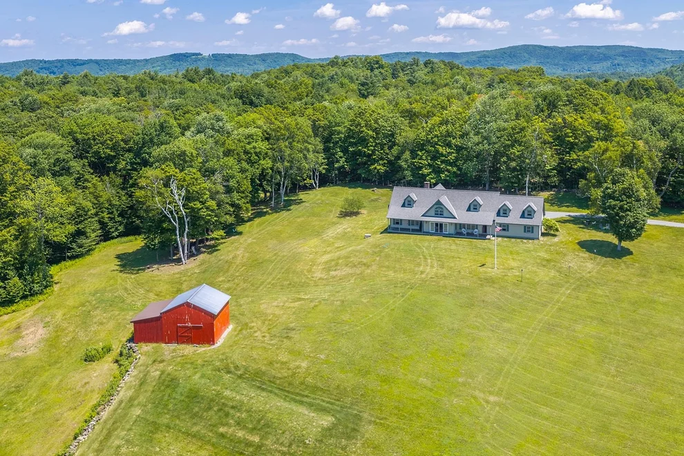 Unit for sale at 915 Peterkin Hill, Woodstock, VT 05091