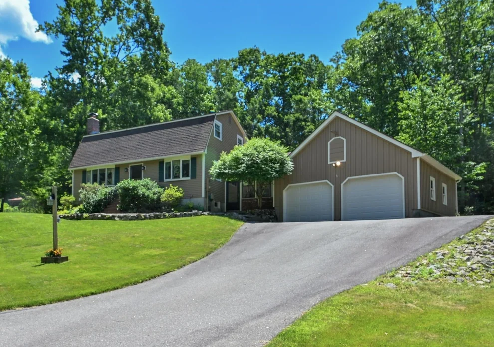 Unit for sale at 44 Berkley, Merrimack, NH 03054