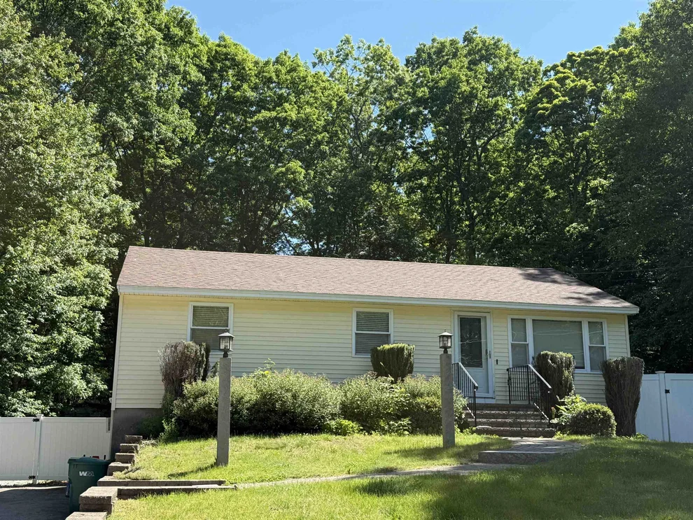 Unit for sale at 9 Doris, Derry, NH 03038