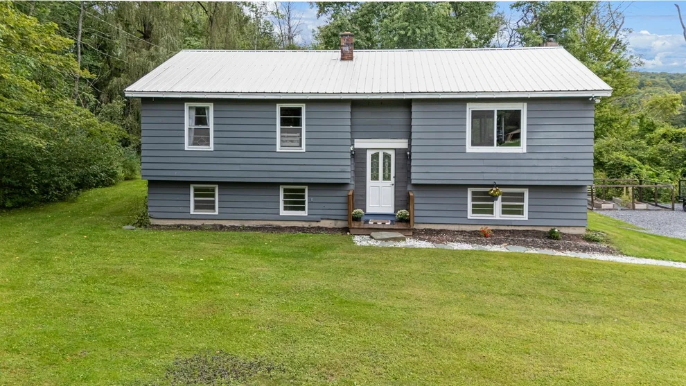 Unit for sale at 189 Dutton District, Springfield, VT 05156