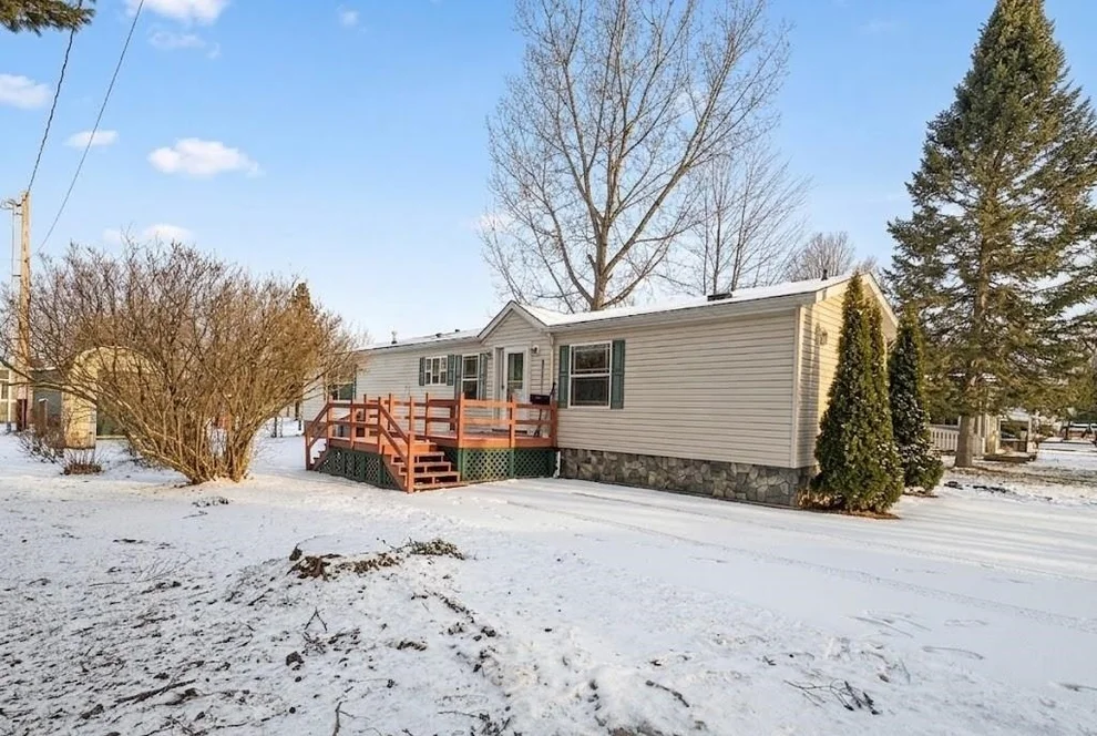 Unit for sale at 2477 RTE 5, Derby, VT 05829
