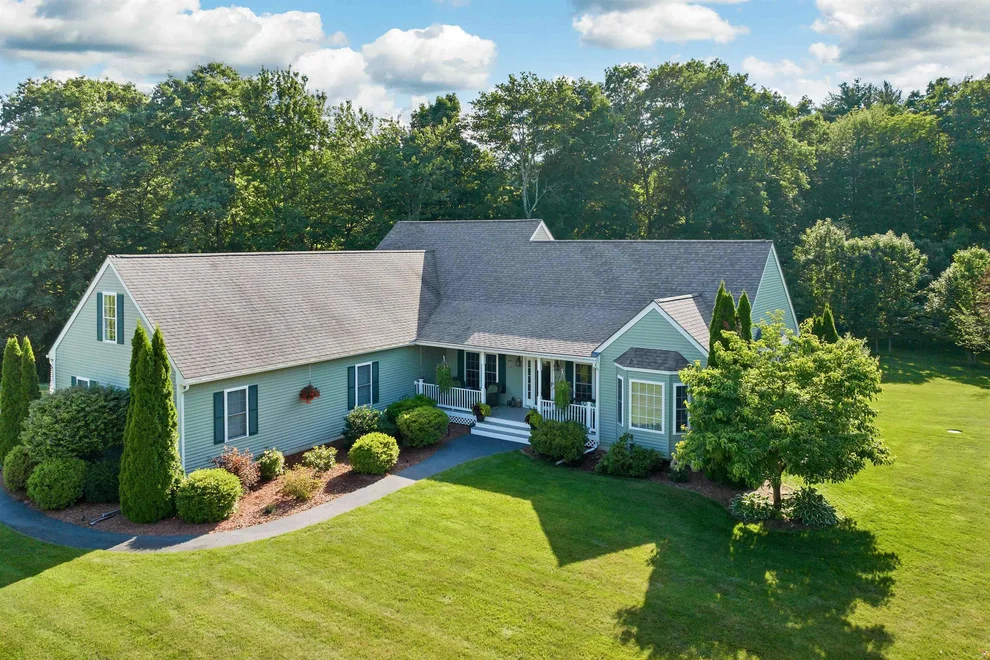 Unit for sale at 3 Mayfly, Raymond, NH 03077