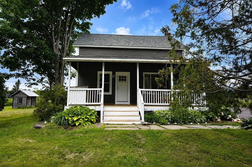 Unit for sale at 2835 Mountain View, Williston, VT 05495