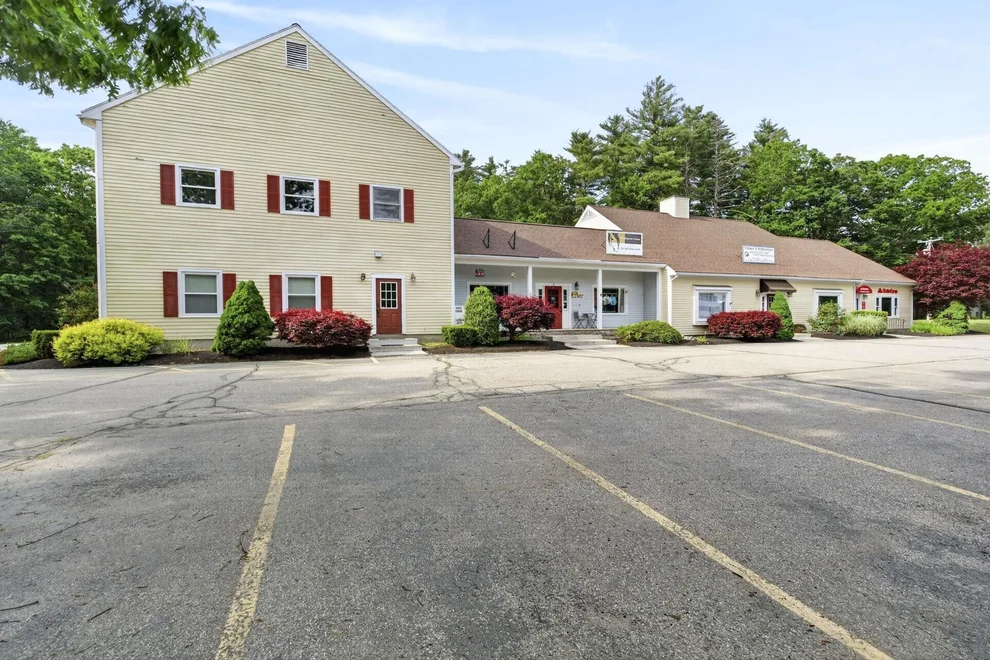 Unit for sale at 294 State Route 101, Amherst, NH 03031