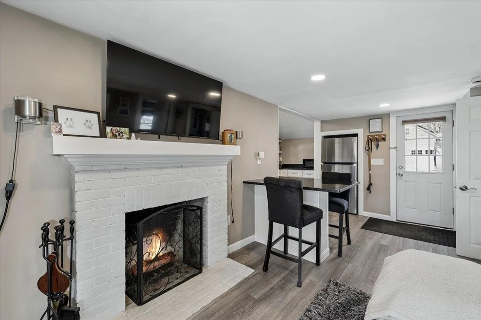 Unit for sale at 9 Hillcrest, Pembroke, NH 03275